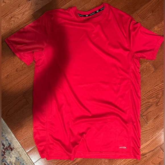 BOYS XL 16-18 BUNDLE OF SHORT/LONG SLEEVE TEES, SWIM/SHORTS. 16 pieces - Picture 10 of 12